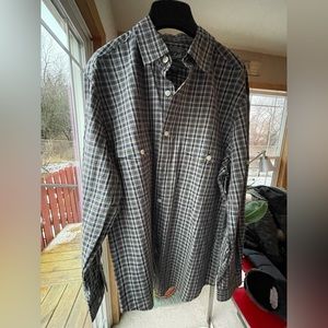 WOOLRICH MEN'S COTTON Plaid Button Up Dress Shirt. Size‎ Medium.